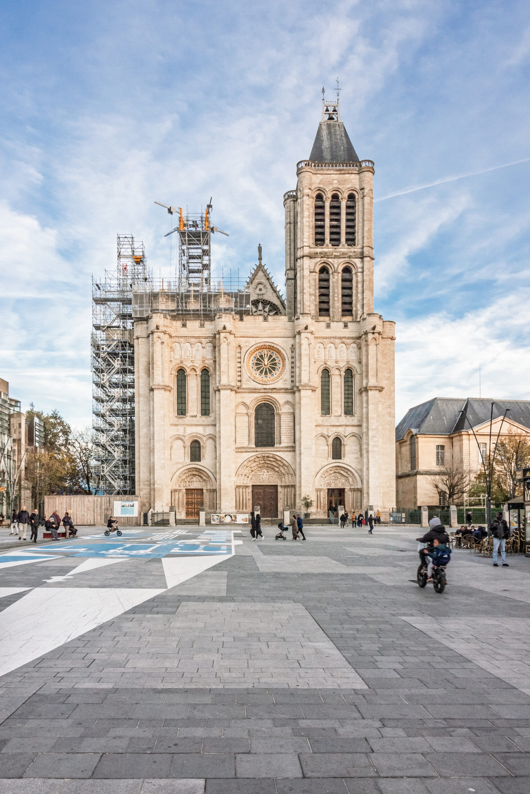 Basilique de la cathédrale de Saint-Denis en rénovation